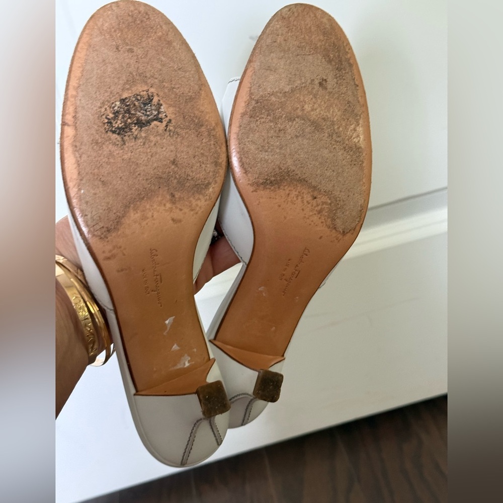 Salvatore Ferragamo white mules slides size 8.5 B - Picture 11 of 14